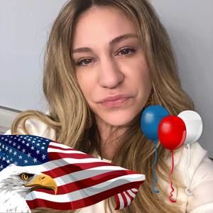 Meet your Posher, Deanna